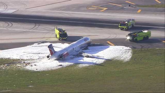 Official: Plane catches fire at Miami airport, 3 injuries - Vimarsana News
