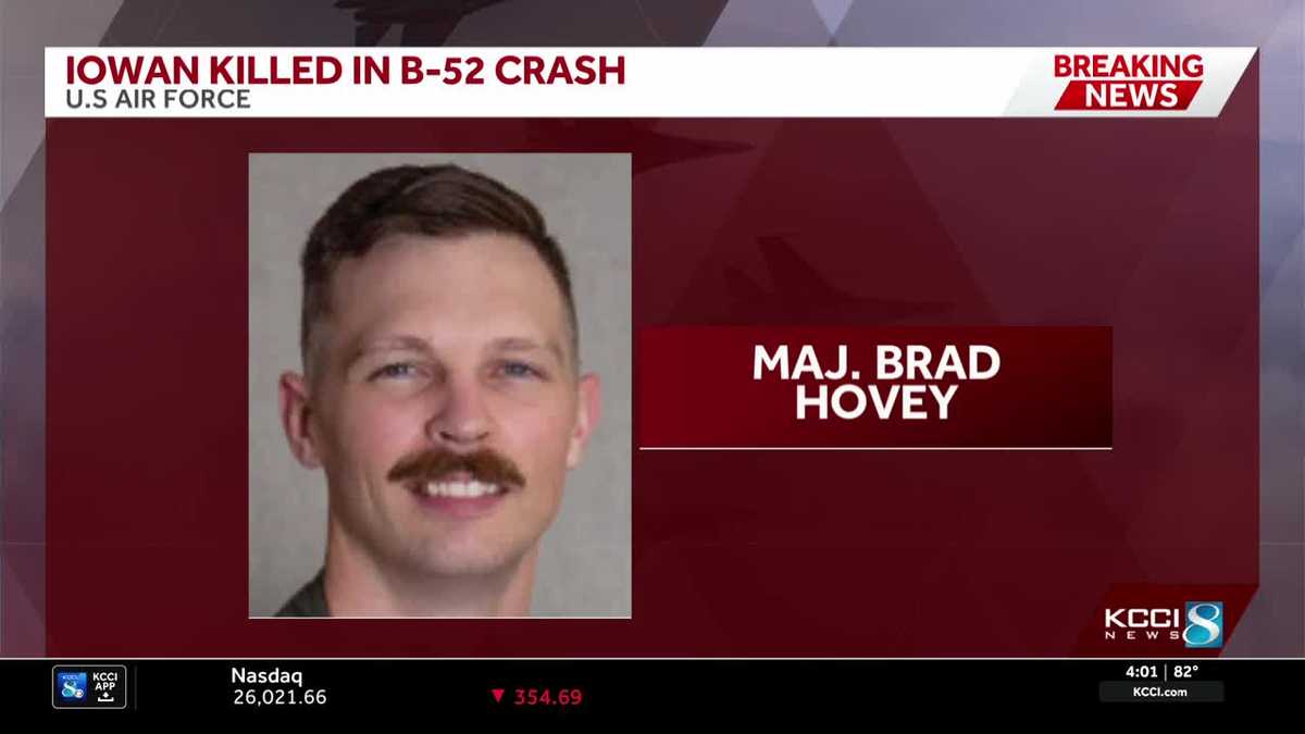 Iowa native among 8 people killed