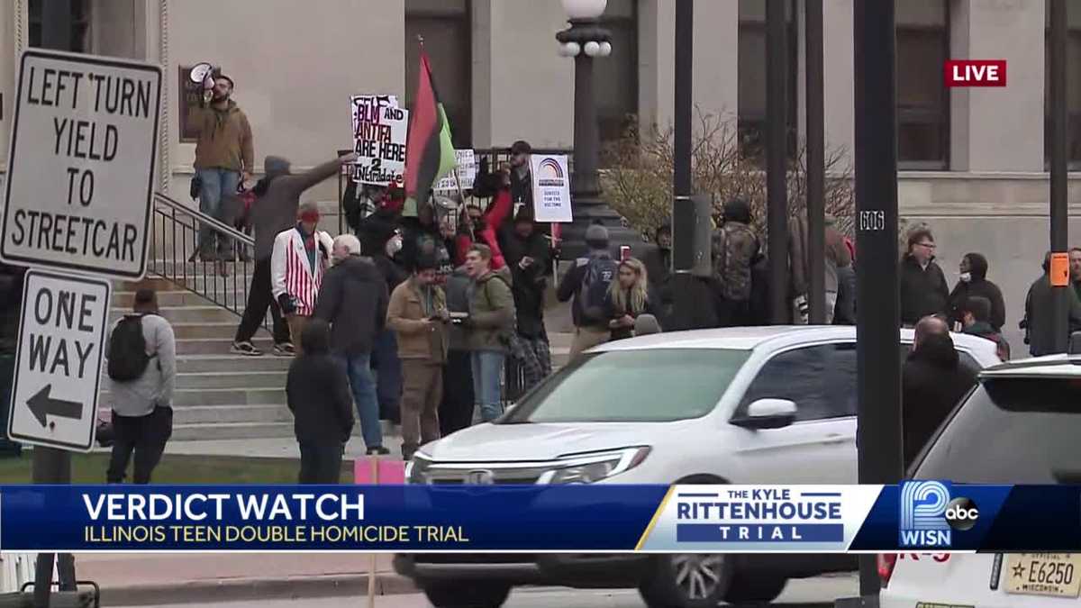 Kyle Rittenhouse trial: Protesters gather at courthouse before verdict