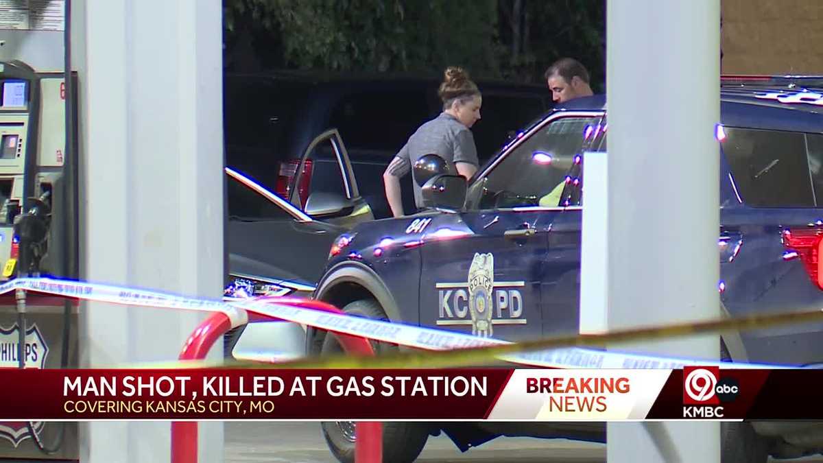 Police investigate overnight homicide at Kansas City gas station