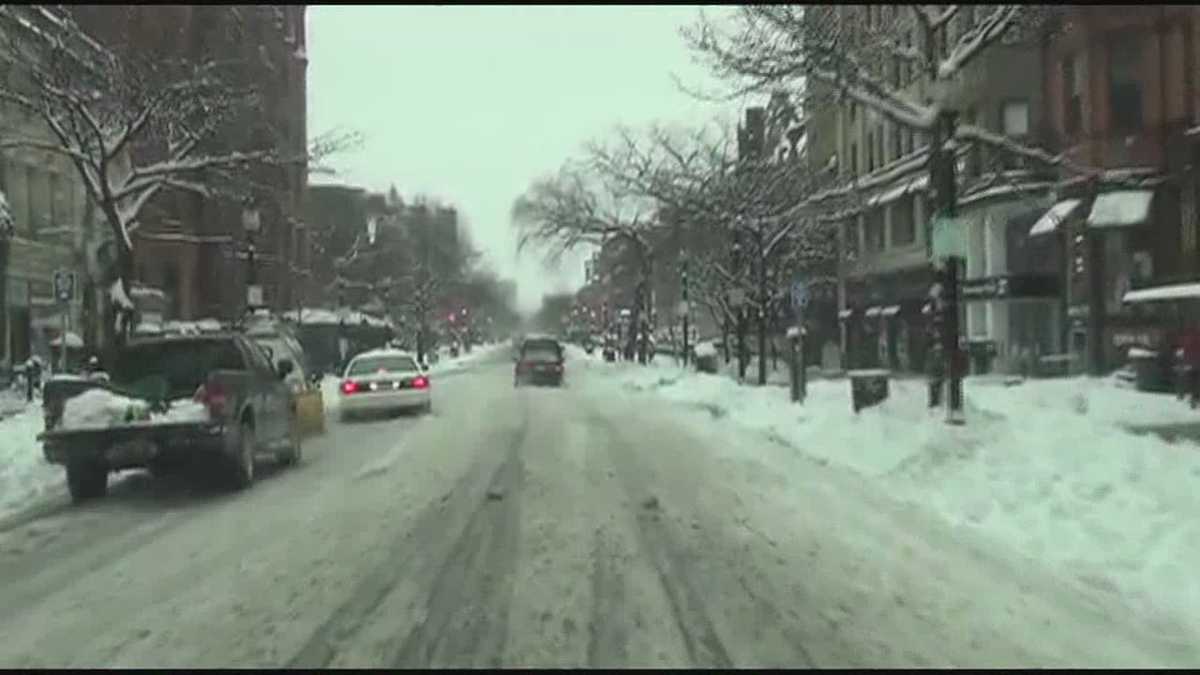 Storm leaves Newbury Street sloppy, snowy mess