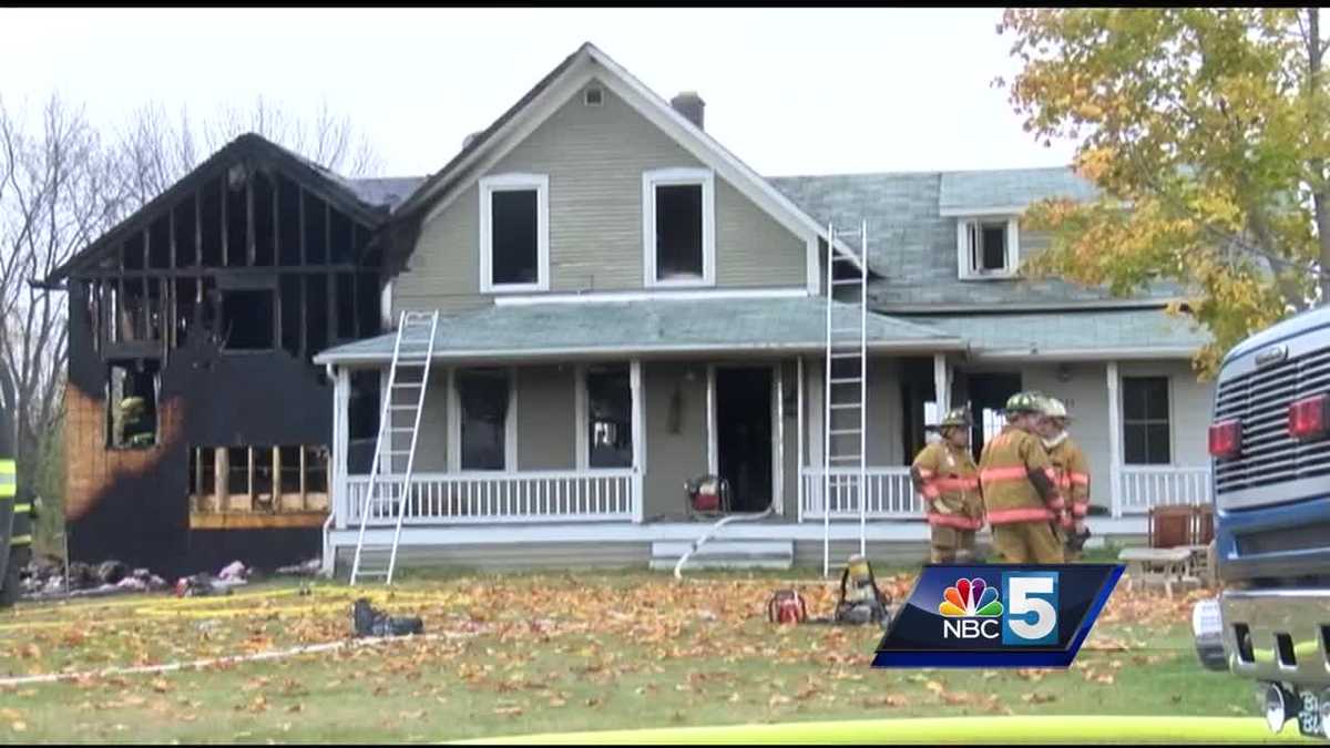 Family displaced after fire rips through Peru home