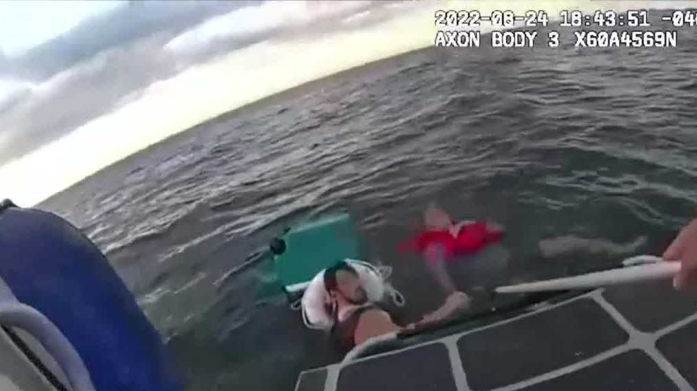 Police rescue father, son after boat sinks in Boston, MA harbor