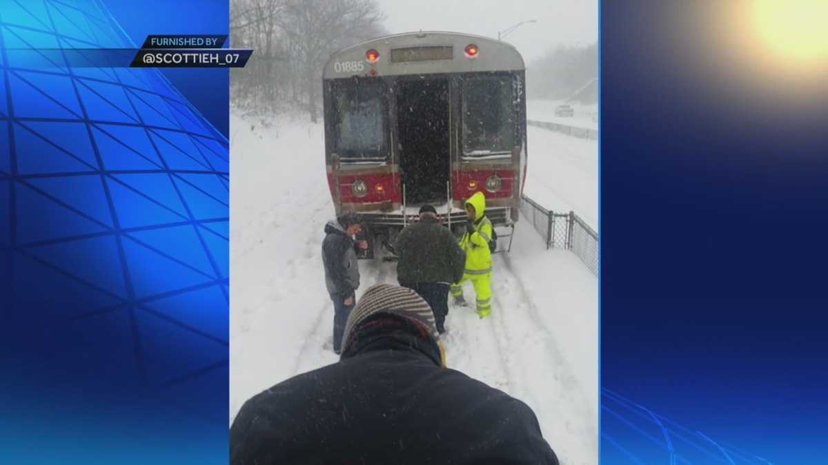 Passengers Evacuated Off Stranded Mbta Train
