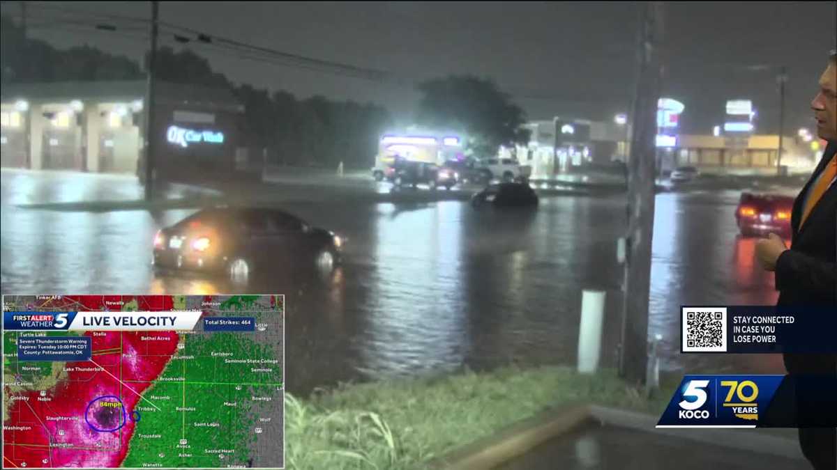 WATCH: Cars stall out in southwest OKC as roads see flooding