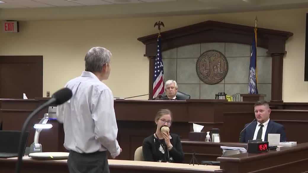 'It was miraculous': Testimony and body camera video continues in trial against Gregory Maxwell