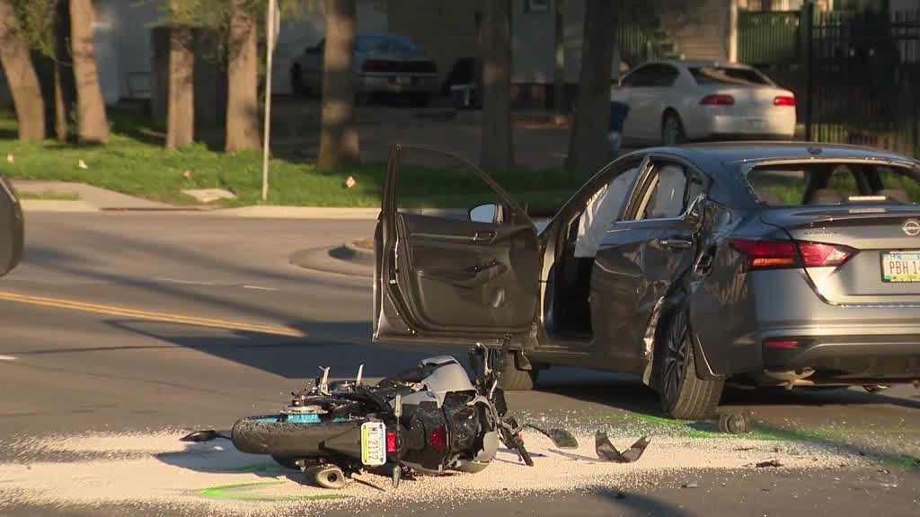 Motorcyclist injured in Friday crash in Des Moines