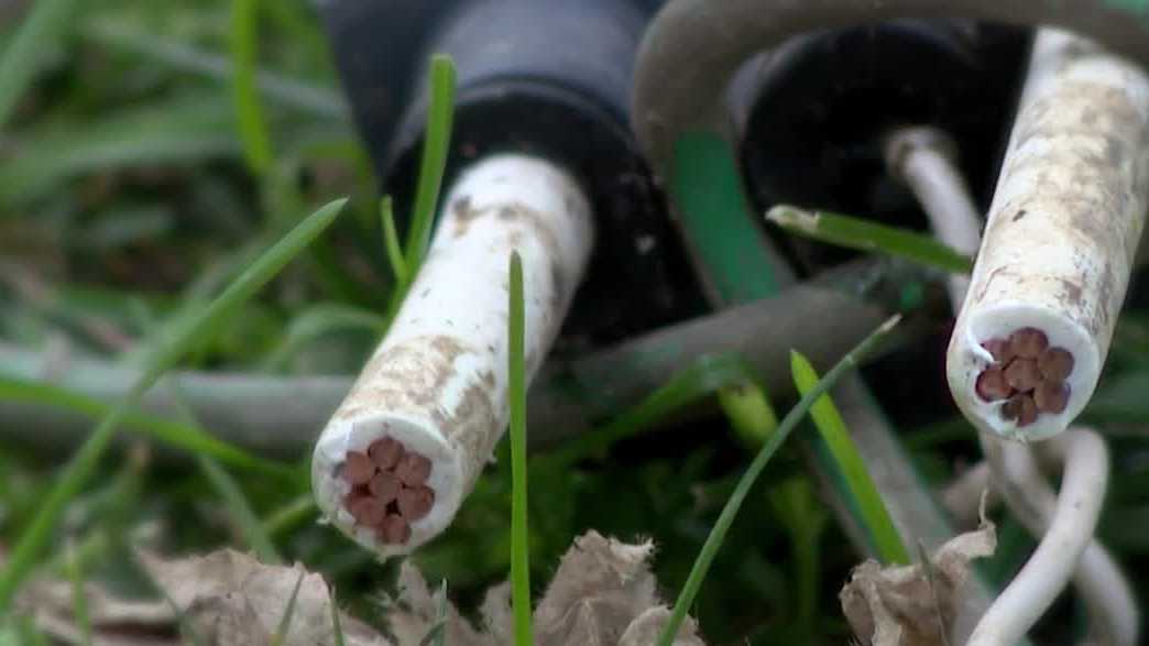 Copper wire thefts leave Milwaukee neighborhoods in darkness