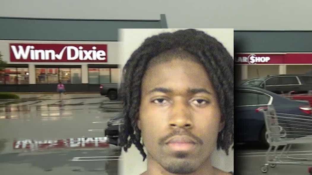 Winn-Dixie employee in Belle Glade arrested for video voyeurism