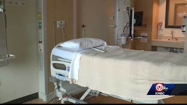 Kansas City-area hospital beds filling up with RSV, flu and COVID-19 patients - Vimarsana News