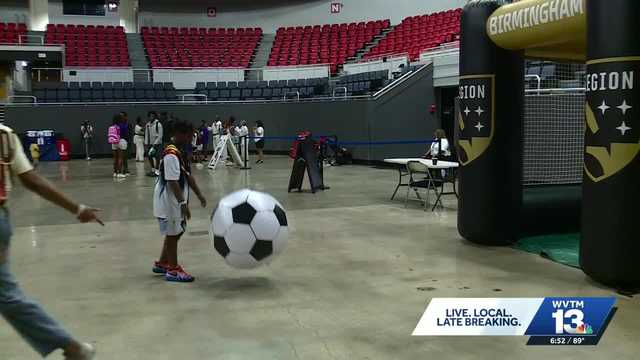 Hundreds of kids and teens attend Restore Games in Birmingham