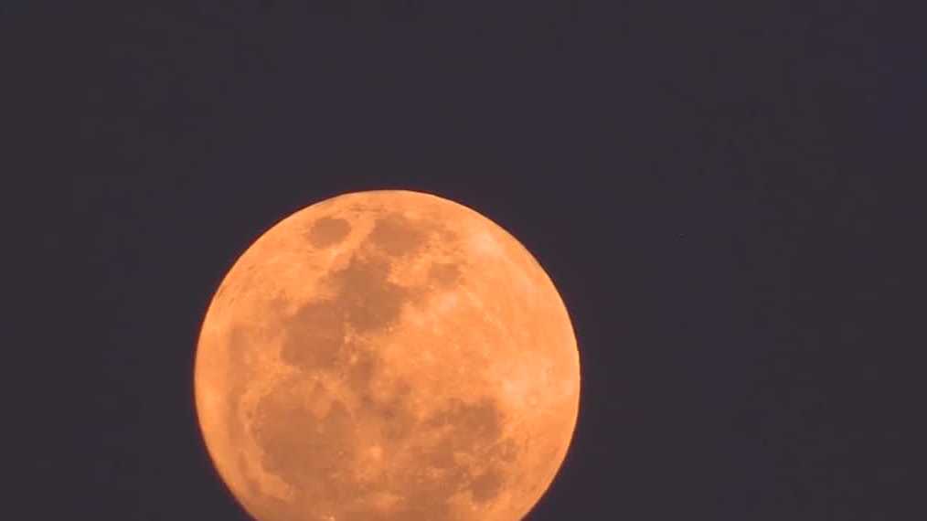 Total lunar eclipse captivates viewers with unique phases
