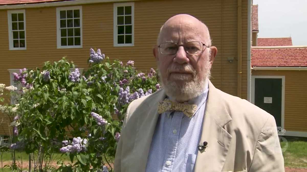 Fritz Wetherbee's New Hampshire: The Wentworth Lilacs