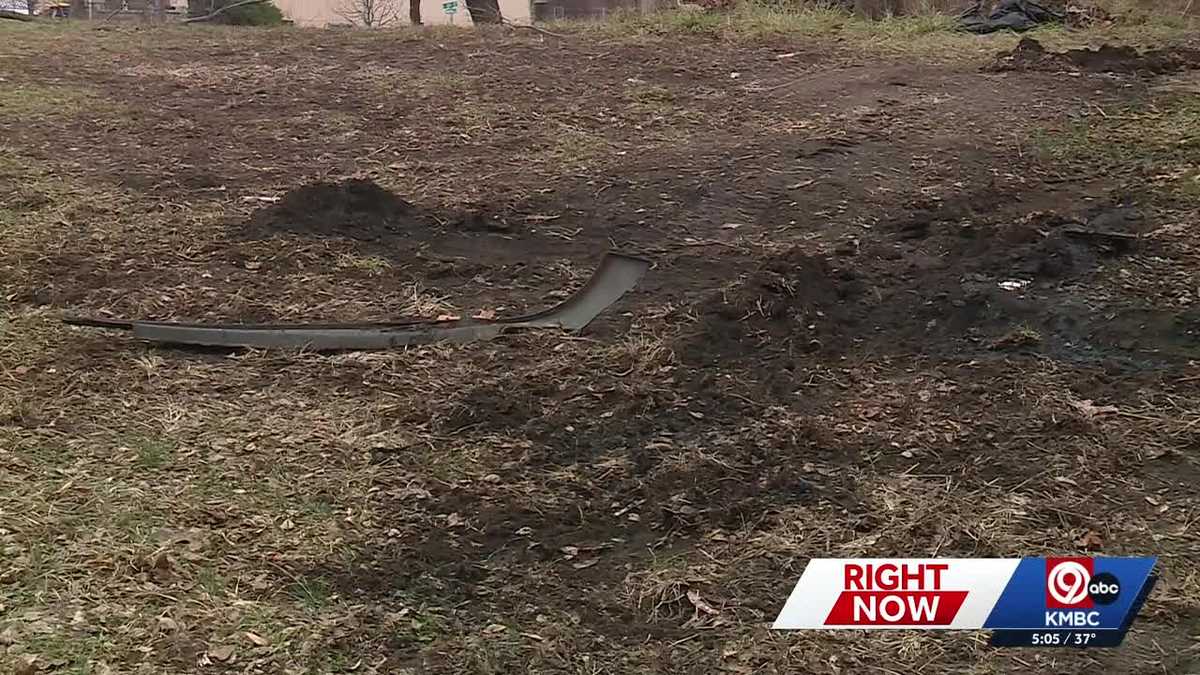 Independence police chase ends in deadly Kansas City crash
