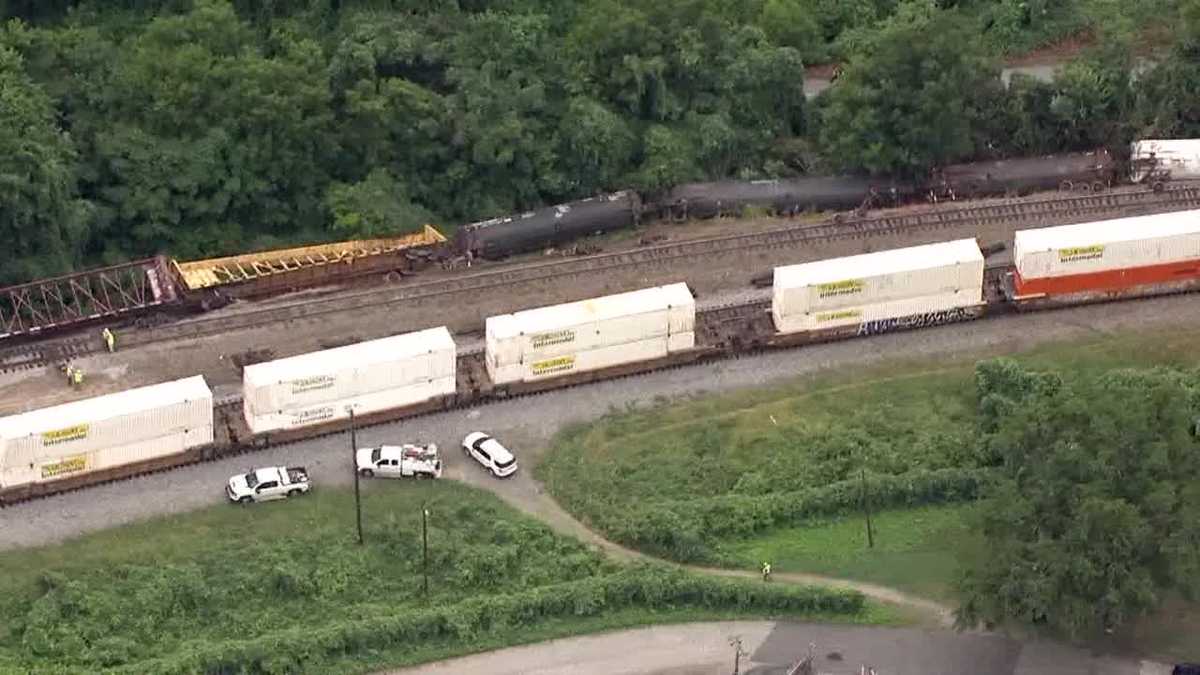 South Carolina Train derails