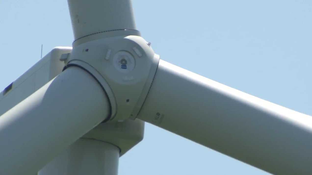 Company in Iowa is diverts wind turbines from the landfill - Vimarsana News