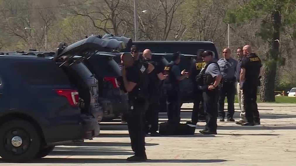 Assault suspect surrenders after standoff in 6800 block of Cleveland in