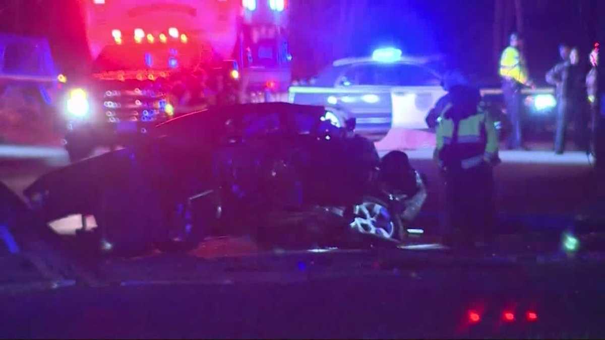 2 dead in crash after police chase
