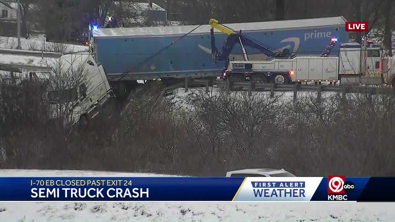 Eastbound I-70 closed at Grain Valley in Missouri, semi wrecked