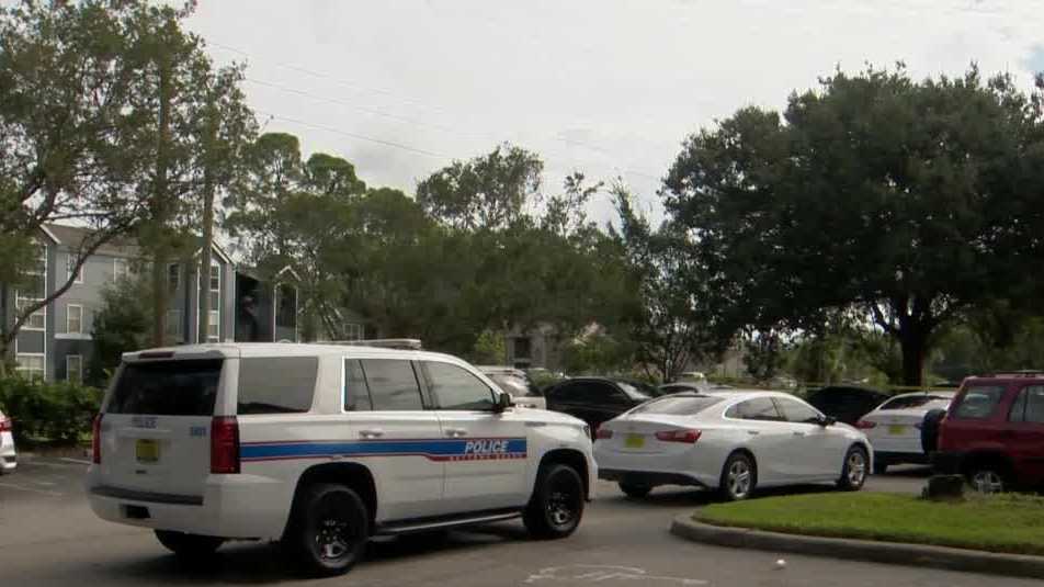 Man found shot to death inside vehicle in Daytona Beach apartment ...