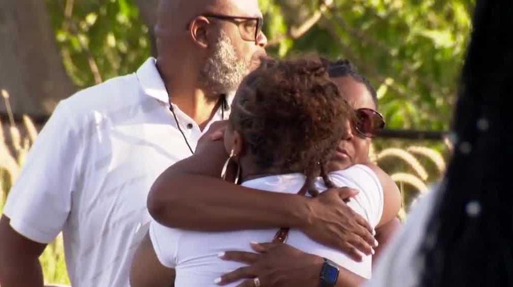Family of Sacramento County shooting victim Kenneth Peace pleads for justice at ...