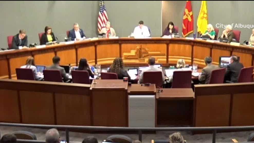 Some city councilors want to weaken Albuquerque mayor - Vimarsana News