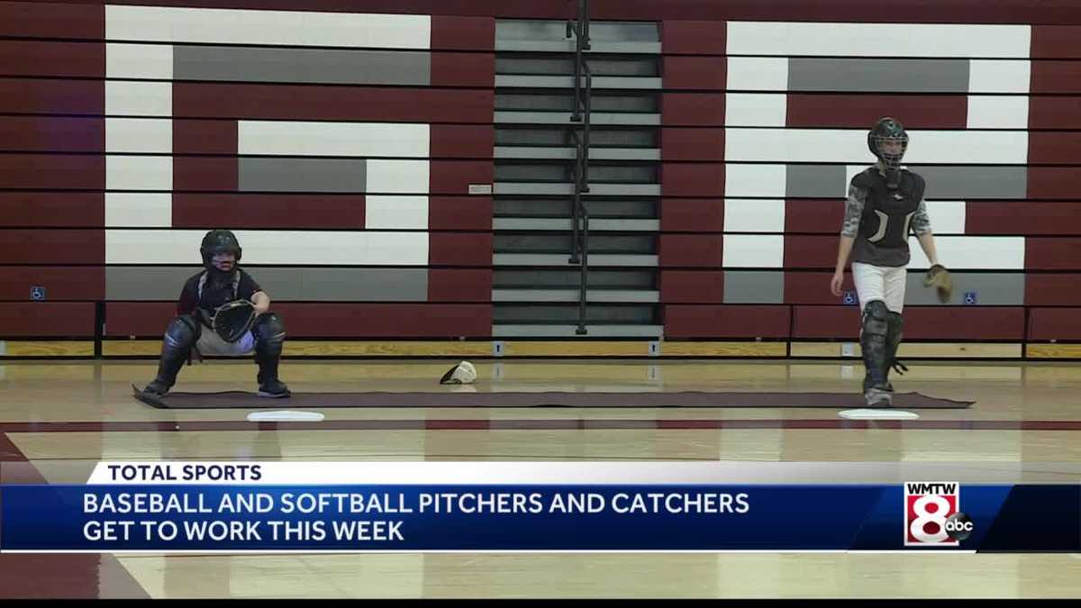 Pitchers and catchers start high school workouts