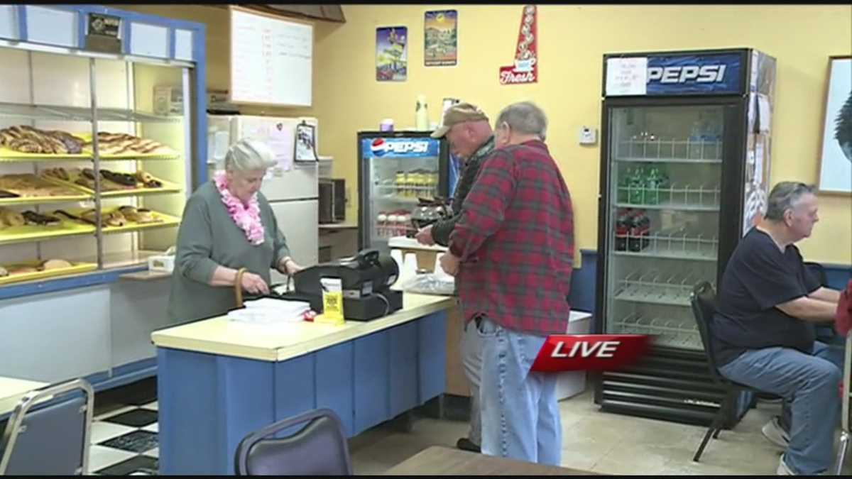 Donut shop in Rogers closes to make way for new Walmart
