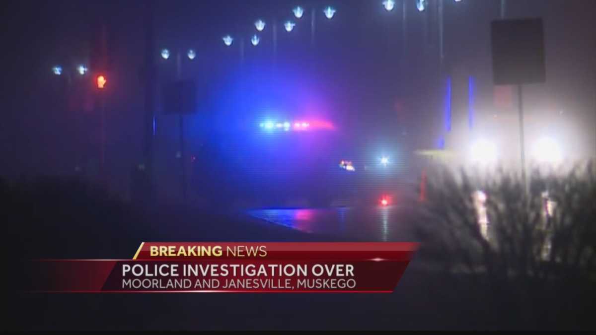 Muskego police search for 2 who ran from stolen car