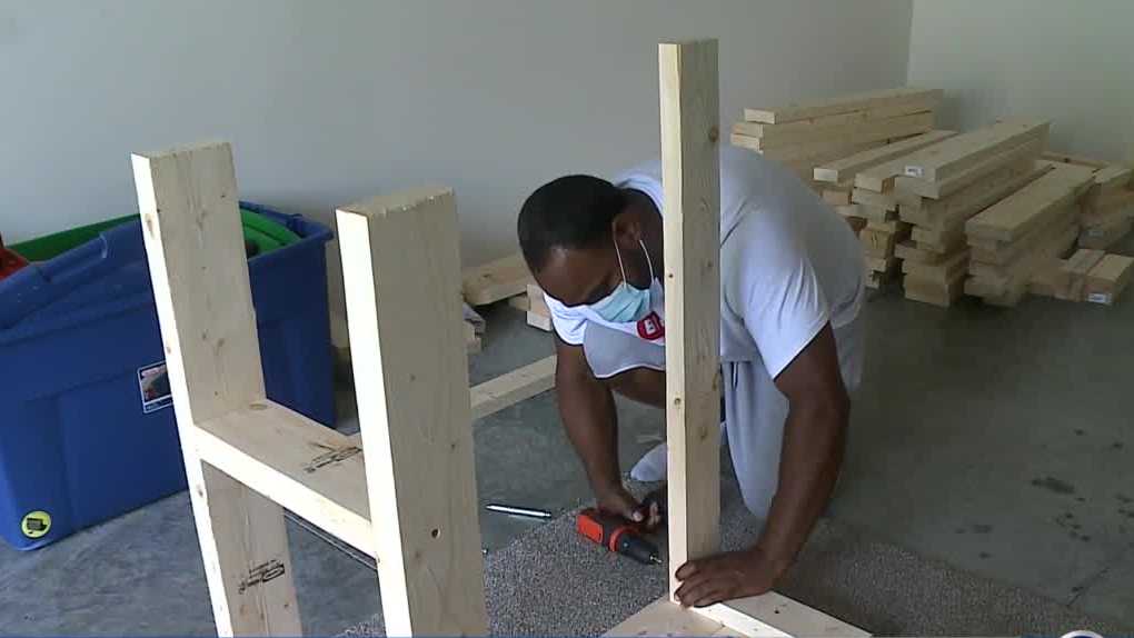 'I'm going to keep going' Father builds desks for remote learning families