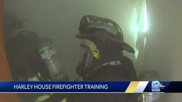 Milwaukee: Firefighters gain experience in home set to be razed - Vimarsana News