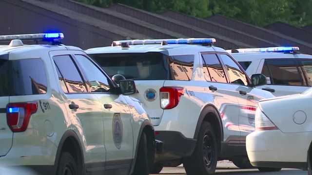 3 people shot, 1 critical at Des Moines, Iowa apartment complex - Vimarsana News