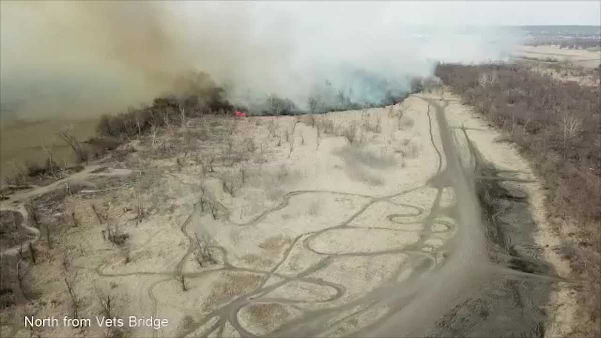 Drone video Smoke billowing over Council Bluffs, Omaha