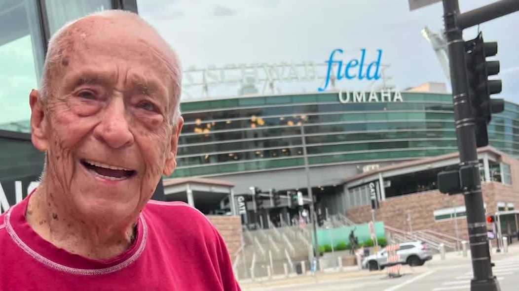 One last game: 92-year-old Sooners fan returns to College World Series