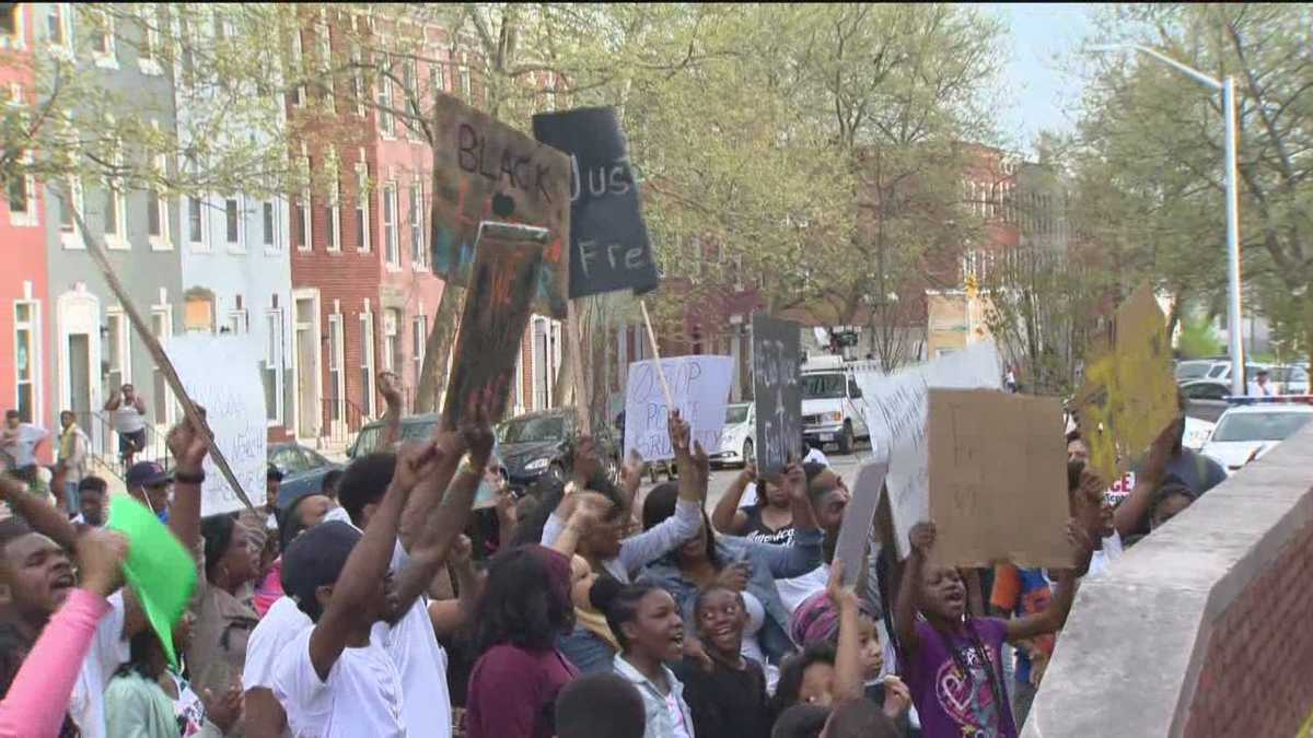 Protesters demand answers in Gray death