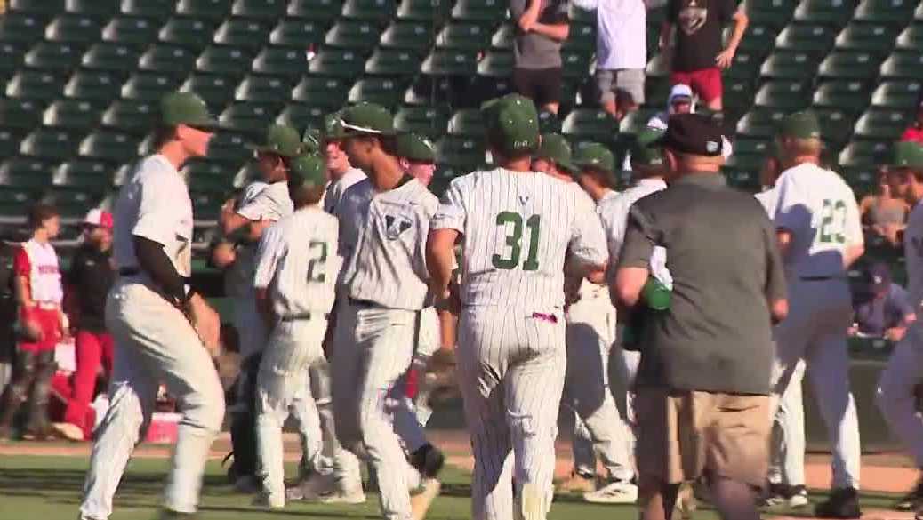 No. 1 Venice baseball defeats No. 4 Vero Beach in thrilling comeback to advance to state title game