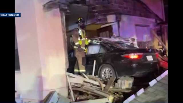 High speed chase in Fort Dodge, Iowa ends with vehicle crashing into house - Vimarsana News
