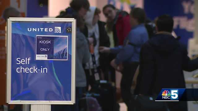 Airport travelers share their 2024 New Year's Resolution - Vimarsana News