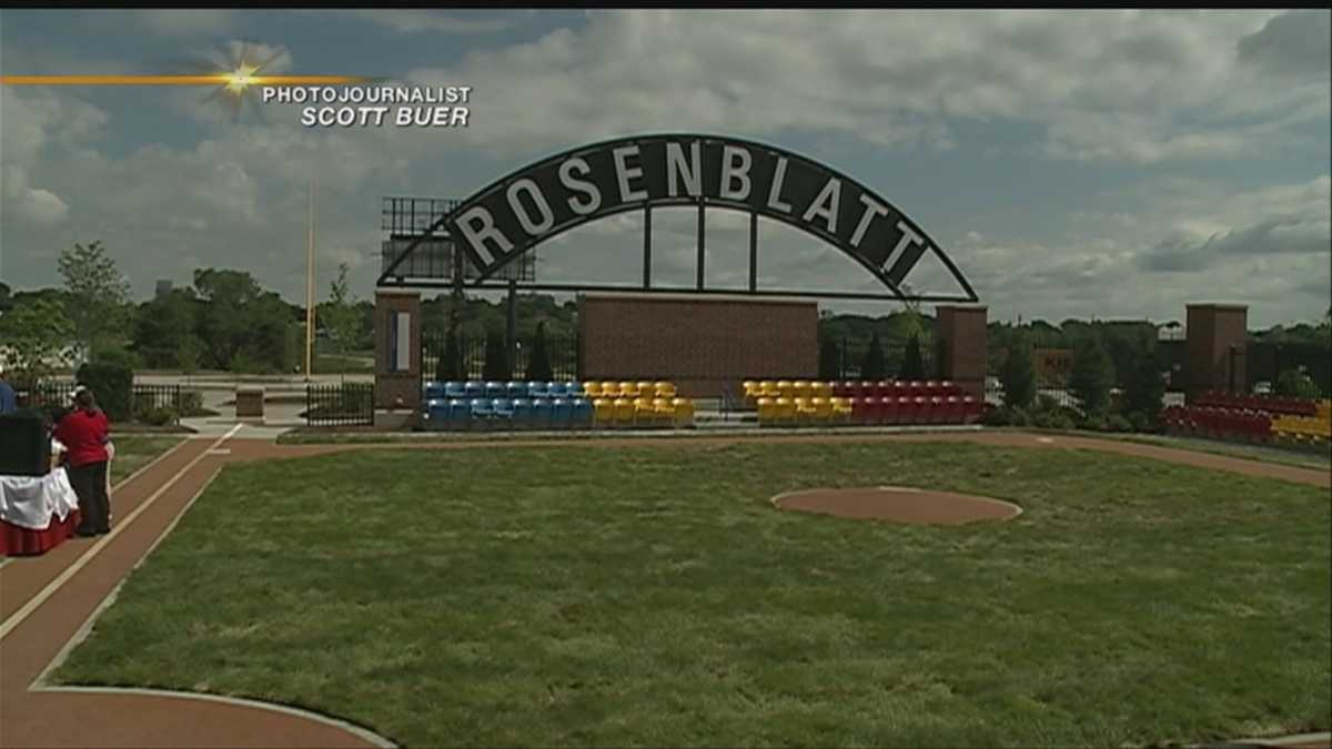 Mini ballpark pays tribute to Rosenblatt