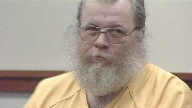 Captured convict returns to Mass., appears in court