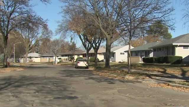 Milwaukee 911 dispatcher refused to send officer to carjacking, call audio shows. - Vimarsana News