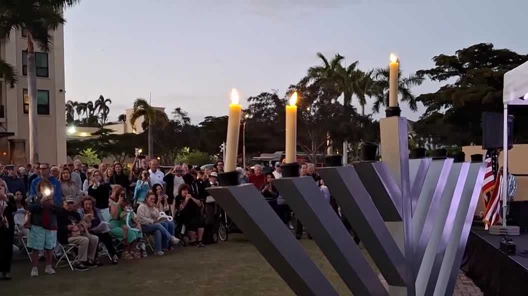 Southwest Florida Jewish faith leaders spread message of hope after Bondi Beach shooting