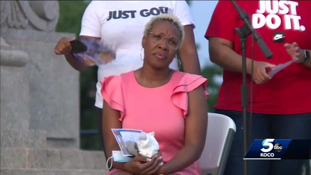 JUDGE KENDRA COLEMAN TRIAL Supporters of Judge Kendra Coleman gather