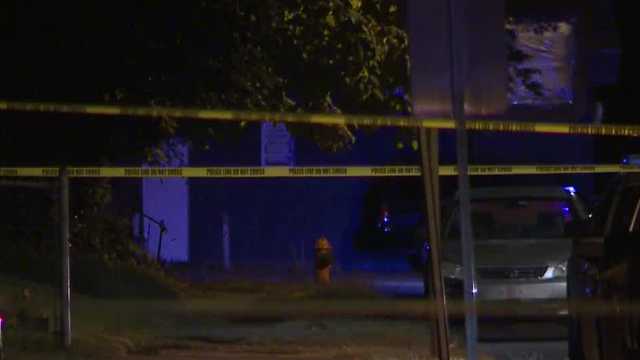 LMPD: Man in critical condition following shooting in Parkland neighborhood - Vimarsana News