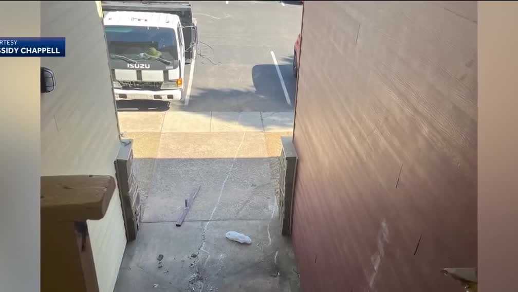 Pregnant woman walks out of apartment to find no stairs - Vimarsana News
