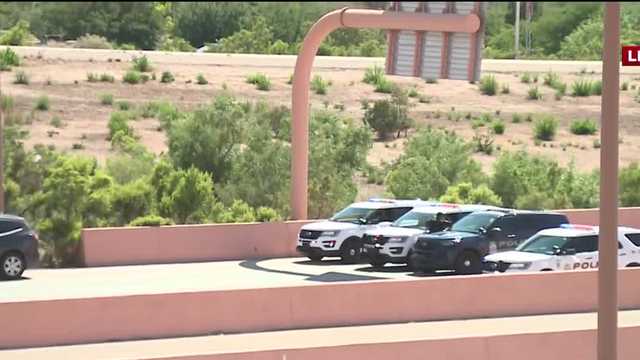 I-40 closed in Albuquerque due to crash involving a pedestrian - Vimarsana News