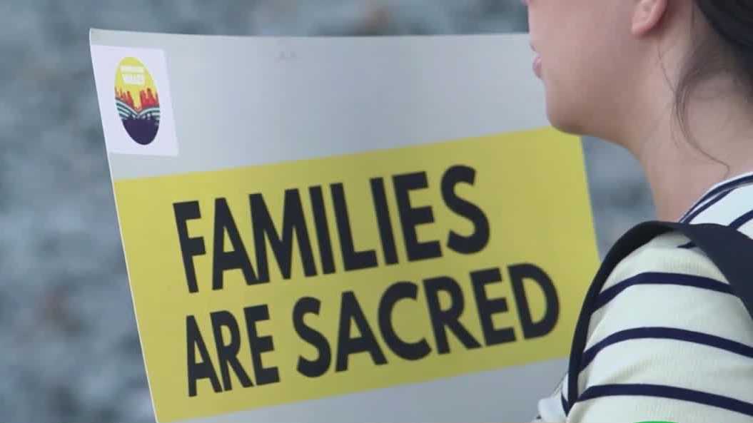Stockton faith leaders pray outside ICE facility during National Migration Week