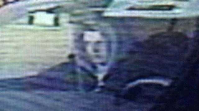 Police: Man kidnapped woman, forced her to withdraw cash