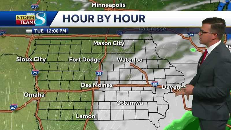 Iowa weather: Staying warm with better rain chances tomorrow