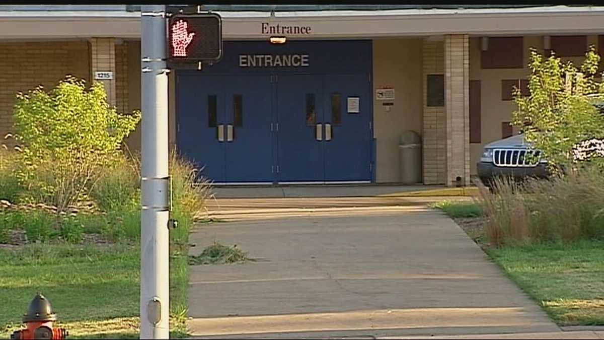 Gun found in backpack at school security checkpoint